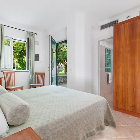 Relais 2 Pini Hotel Anacapri  Room photo